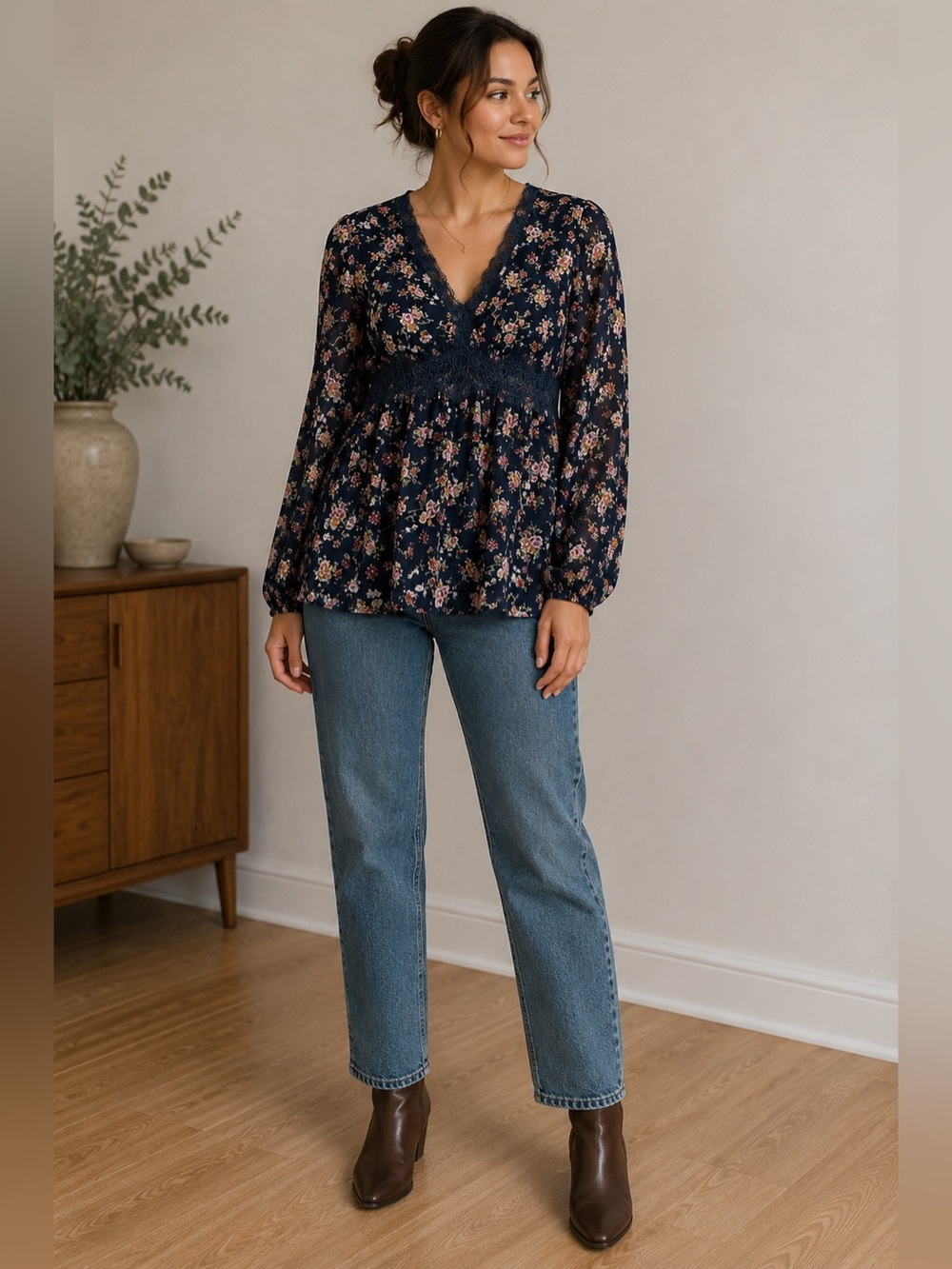 Dynamite Navy Floral Lace-Waist V-Neck Blouse size small
